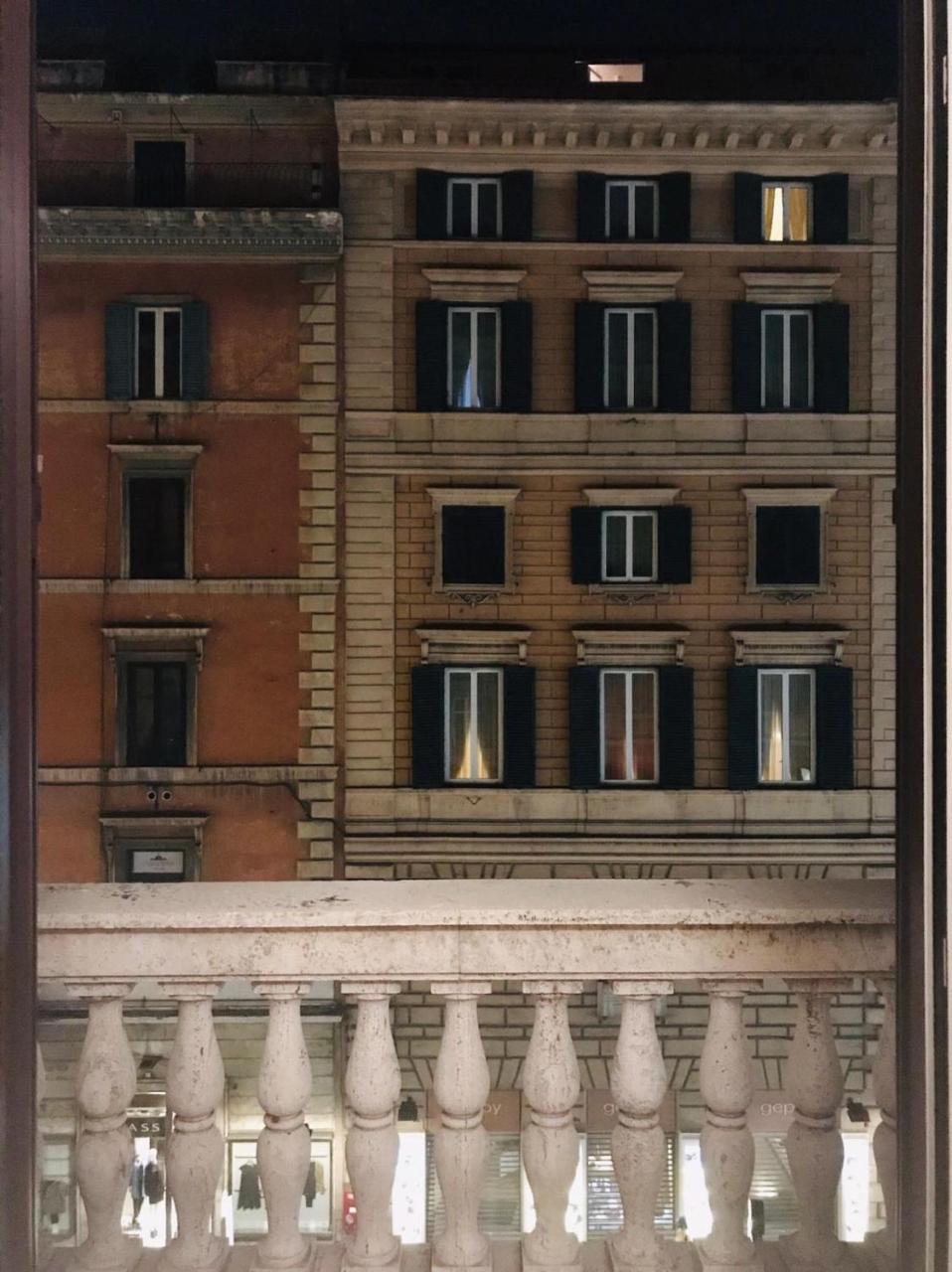 Bespoke Roma Suites ภายนอก รูปภาพ