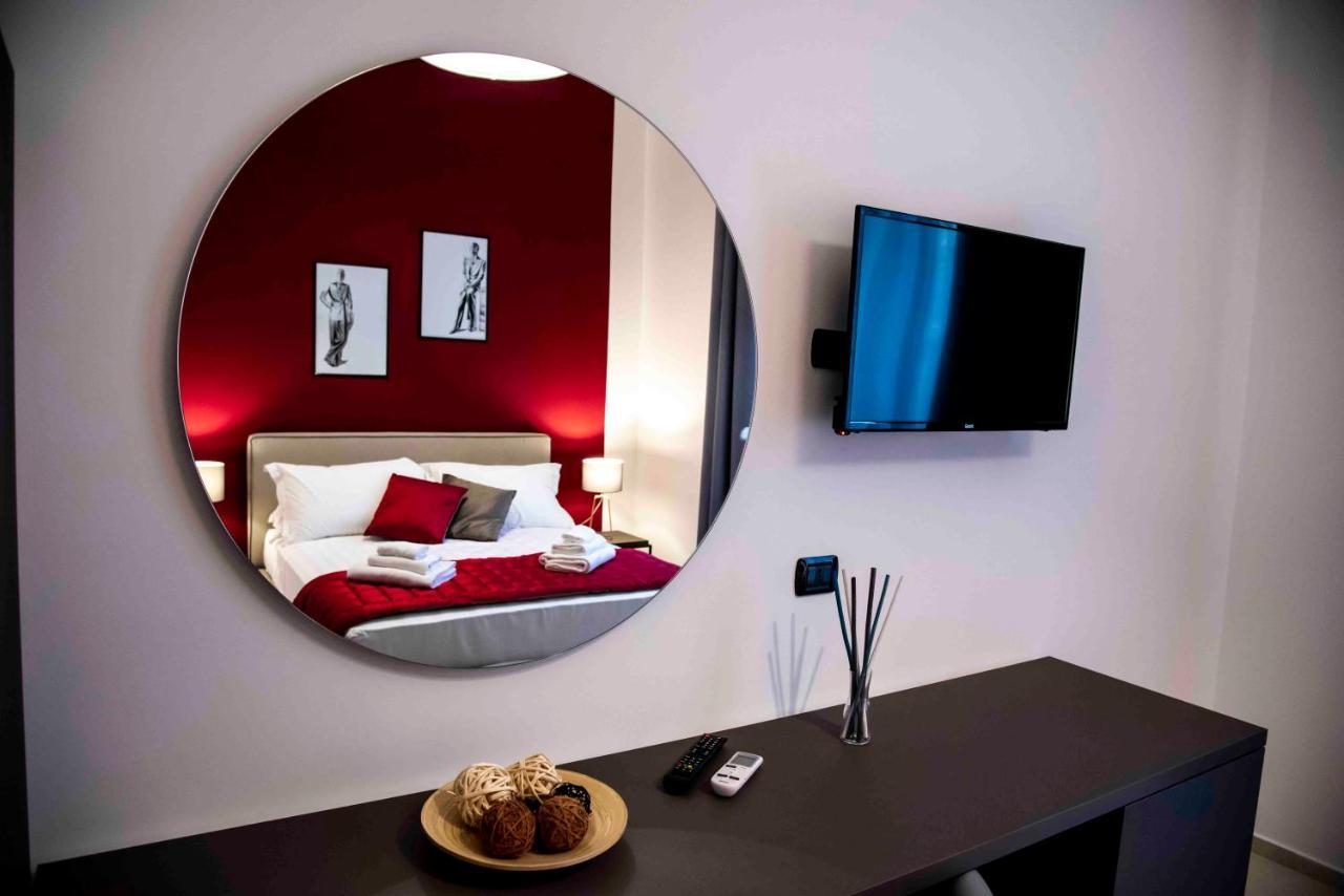 Bespoke Roma Suites ภายนอก รูปภาพ