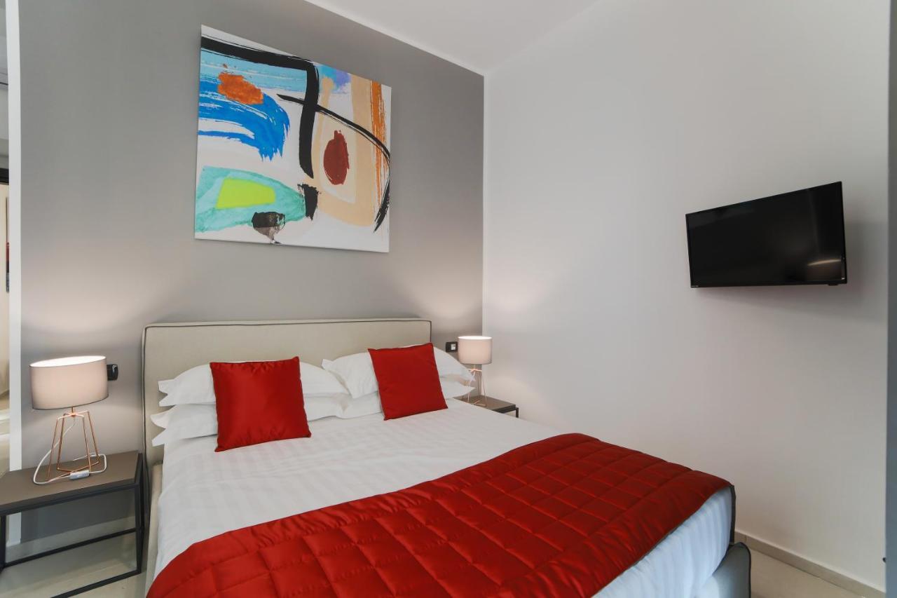 Bespoke Roma Suites ภายนอก รูปภาพ